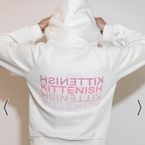 Kittenish Hoodie with Kangaroo Front Pocket Off White with Pink Graphic Size S